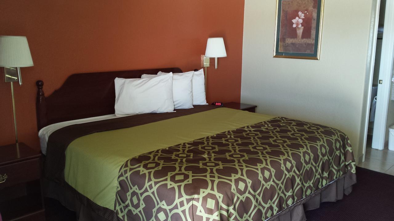 Deluxe Inn Stamford Zewnętrze zdjęcie